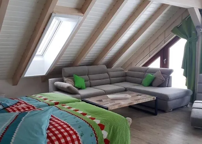 Rhoener Blockhaus * Oberweid